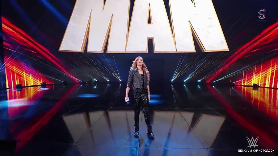 WWE_Monday_Night_RAW_2023_01_30_720p_HDTV_x264-Star_mp4_005487233.jpg