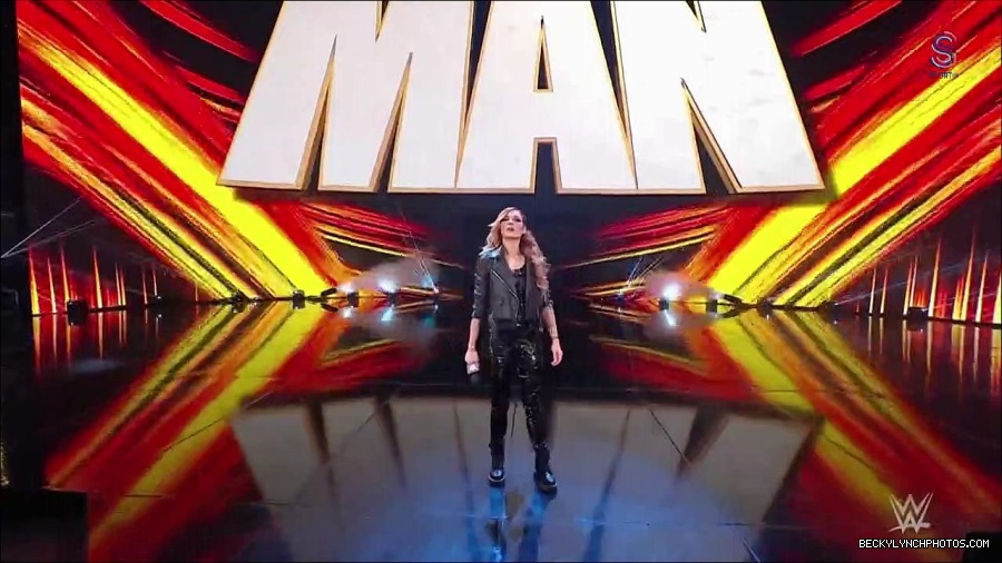 WWE_Monday_Night_RAW_2023_01_30_720p_HDTV_x264-Star_mp4_005487633.jpg