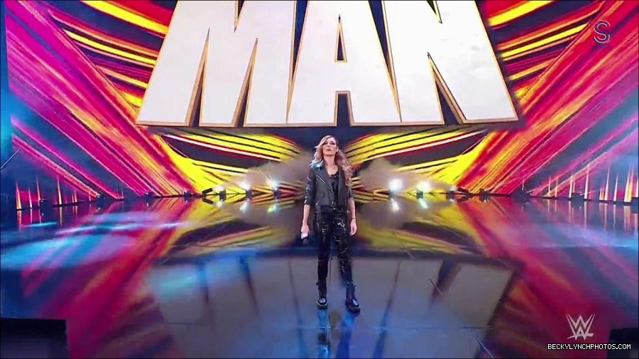 WWE_Monday_Night_RAW_2023_01_30_720p_HDTV_x264-Star_mp4_005488033.jpg