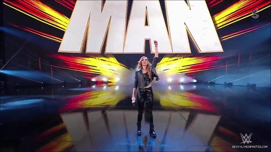 WWE_Monday_Night_RAW_2023_01_30_720p_HDTV_x264-Star_mp4_005489633.jpg
