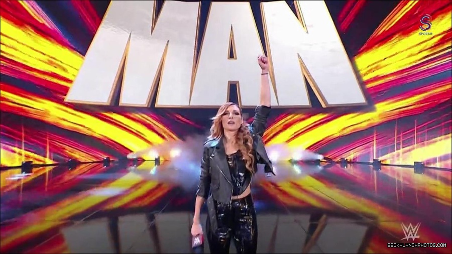 WWE_Monday_Night_RAW_2023_01_30_720p_HDTV_x264-Star_mp4_005491233.jpg