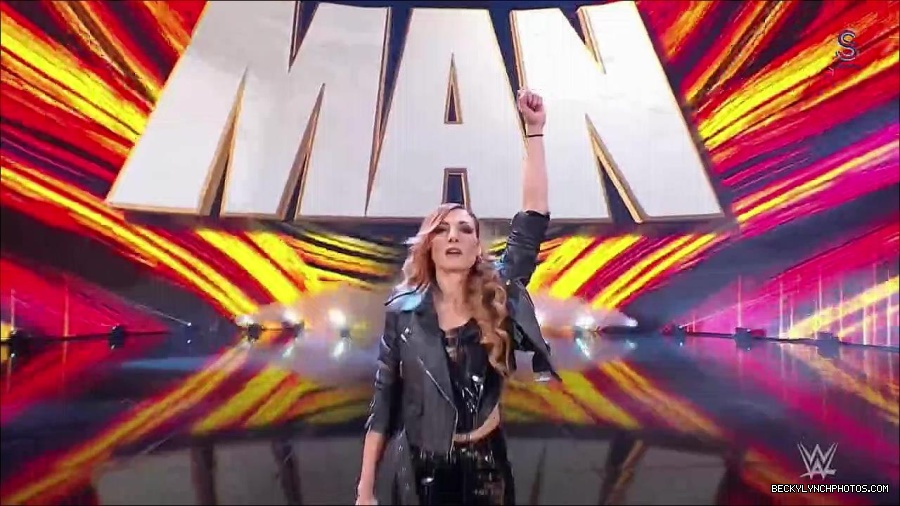 WWE_Monday_Night_RAW_2023_01_30_720p_HDTV_x264-Star_mp4_005491633.jpg