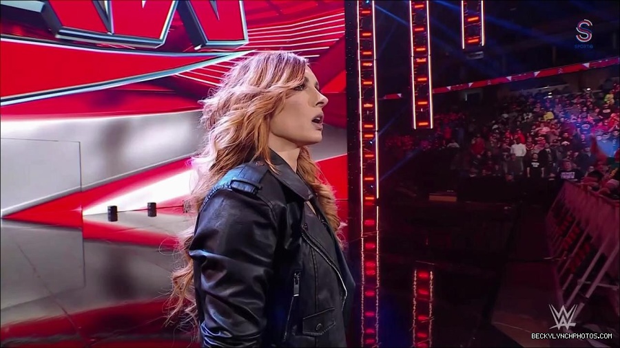 WWE_Monday_Night_RAW_2023_01_30_720p_HDTV_x264-Star_mp4_005507633.jpg