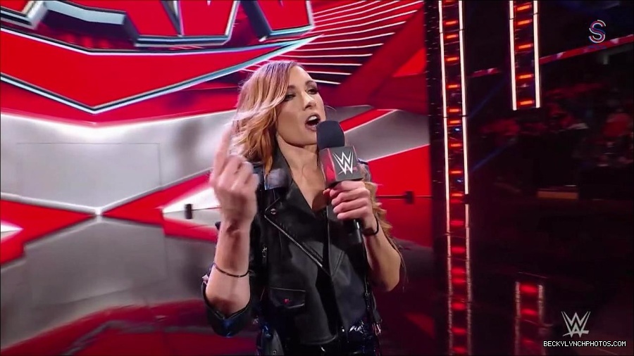 WWE_Monday_Night_RAW_2023_01_30_720p_HDTV_x264-Star_mp4_005519633.jpg