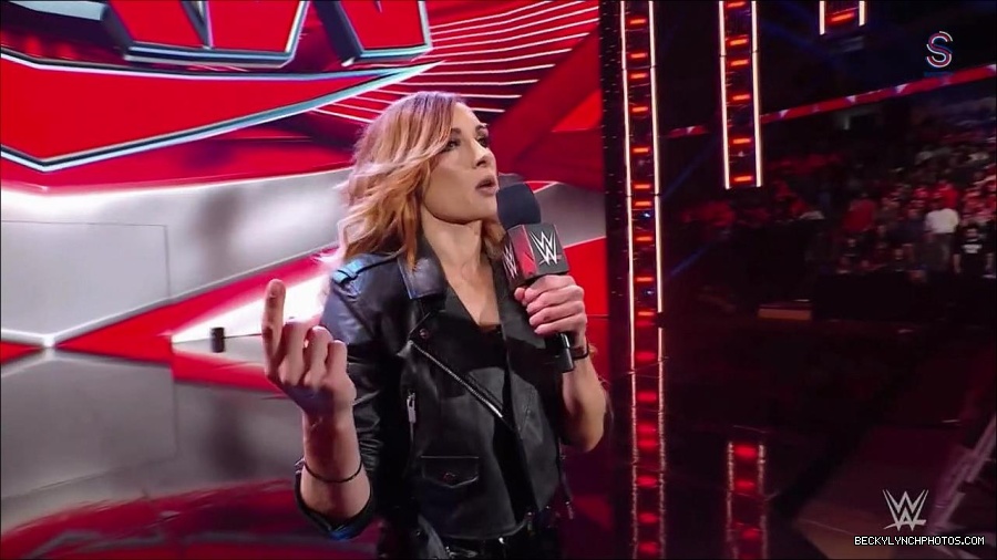 WWE_Monday_Night_RAW_2023_01_30_720p_HDTV_x264-Star_mp4_005520033.jpg