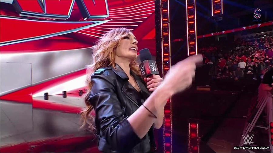 WWE_Monday_Night_RAW_2023_01_30_720p_HDTV_x264-Star_mp4_005522033.jpg