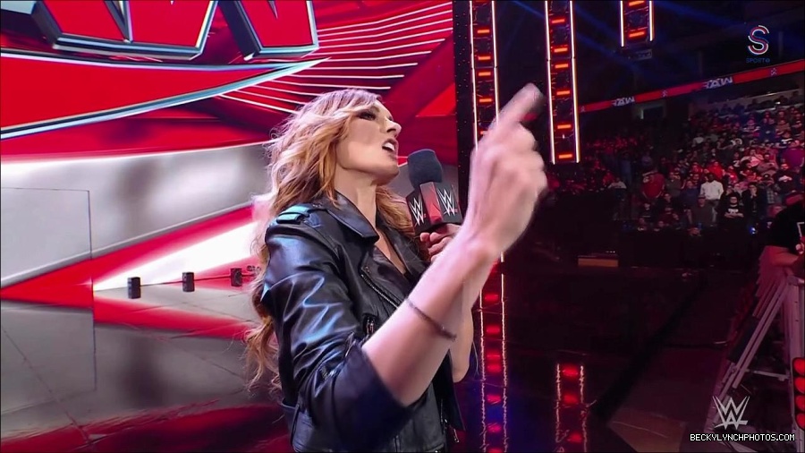 WWE_Monday_Night_RAW_2023_01_30_720p_HDTV_x264-Star_mp4_005523633.jpg