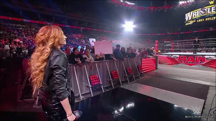 WWE_Monday_Night_RAW_2023_01_30_720p_HDTV_x264-Star_mp4_005593633.jpg