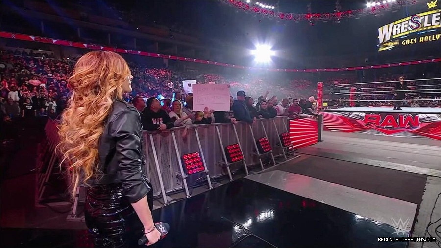 WWE_Monday_Night_RAW_2023_01_30_720p_HDTV_x264-Star_mp4_005594433.jpg