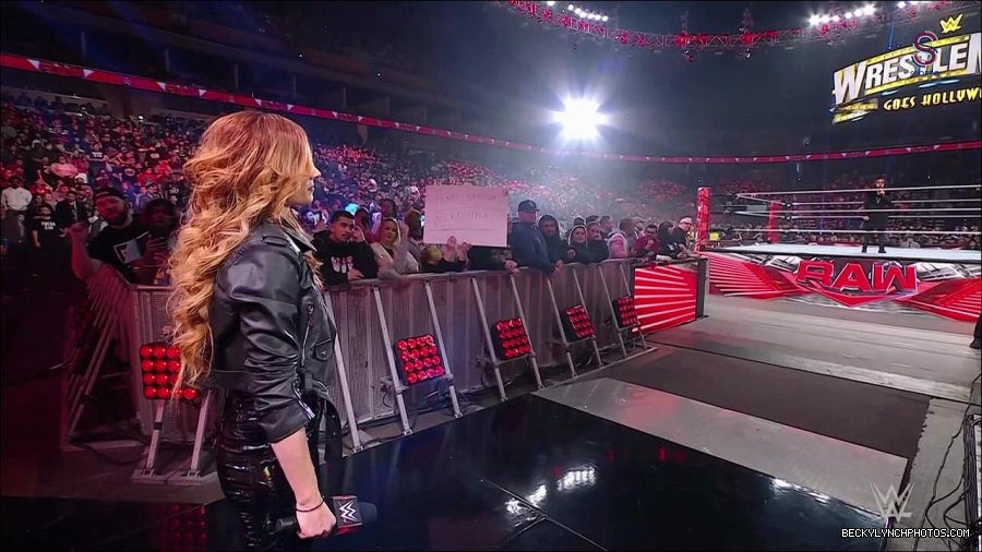WWE_Monday_Night_RAW_2023_01_30_720p_HDTV_x264-Star_mp4_005610833.jpg