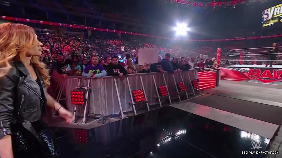 WWE_Monday_Night_RAW_2023_01_30_720p_HDTV_x264-Star_mp4_005657633.jpg