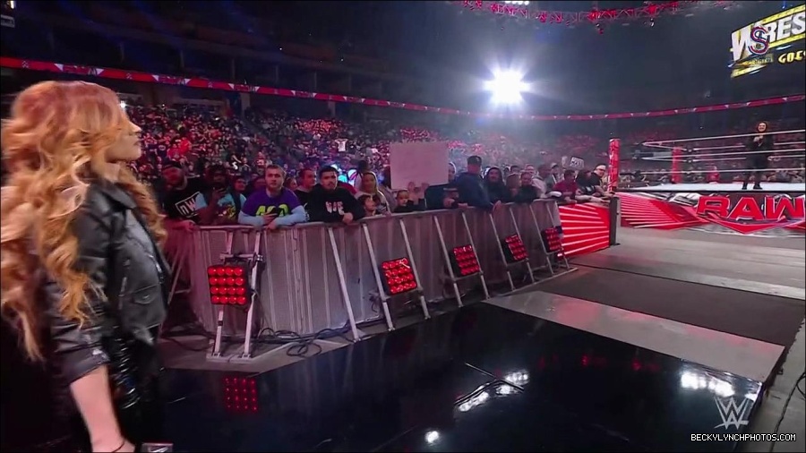 WWE_Monday_Night_RAW_2023_01_30_720p_HDTV_x264-Star_mp4_005658033.jpg