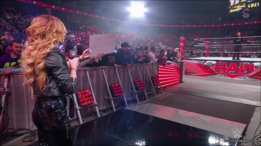 WWE_Monday_Night_RAW_2023_01_30_720p_HDTV_x264-Star_mp4_005711633.jpg