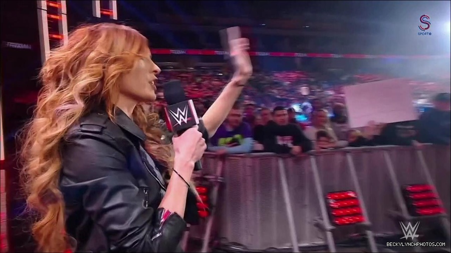 WWE_Monday_Night_RAW_2023_01_30_720p_HDTV_x264-Star_mp4_005713633.jpg