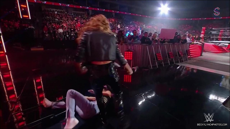 WWE_Monday_Night_RAW_2023_01_30_720p_HDTV_x264-Star_mp4_005743133.jpg