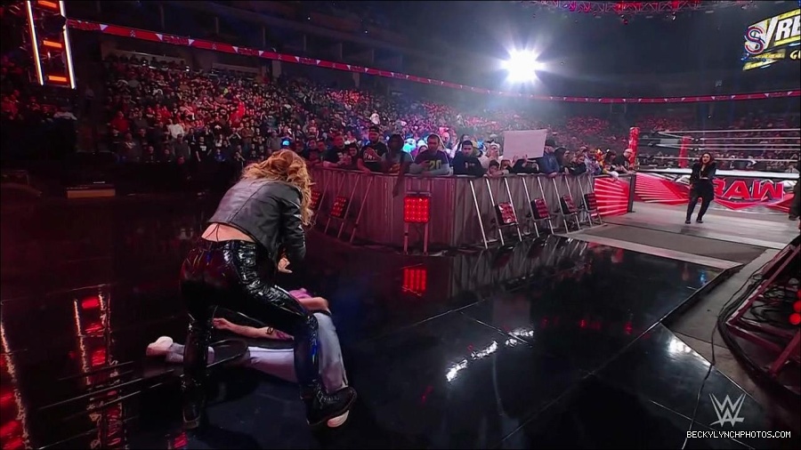 WWE_Monday_Night_RAW_2023_01_30_720p_HDTV_x264-Star_mp4_005751533.jpg