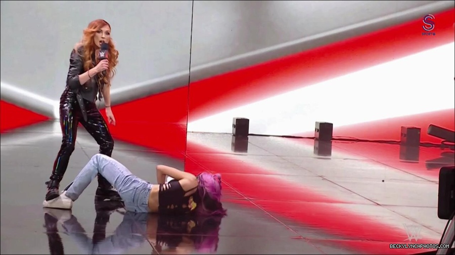 WWE_Monday_Night_RAW_2023_01_30_720p_HDTV_x264-Star_mp4_005756733.jpg