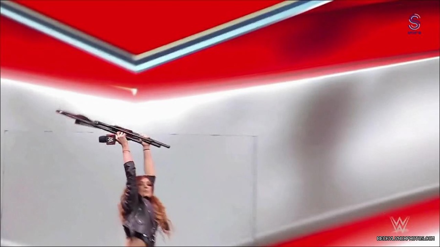 WWE_Monday_Night_RAW_2023_01_30_720p_HDTV_x264-Star_mp4_005765133.jpg