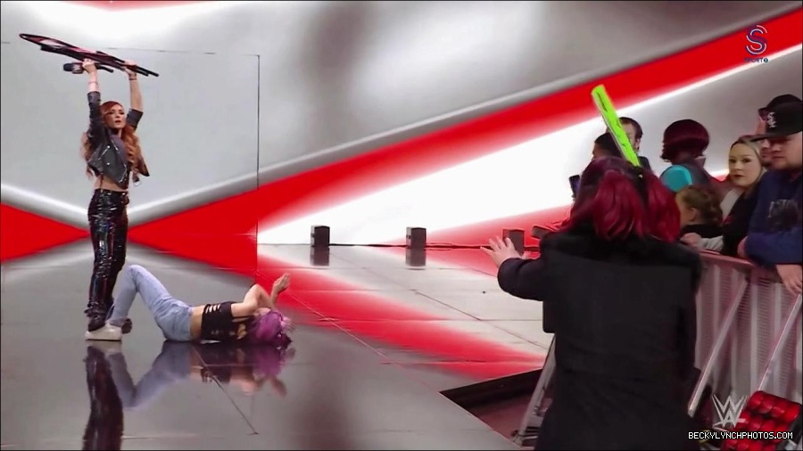 WWE_Monday_Night_RAW_2023_01_30_720p_HDTV_x264-Star_mp4_005767933.jpg