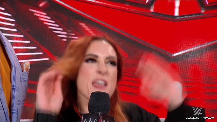 WWE_Monday_Night_RAW_2023_02_06_720p_HDTV_x264-Star_mp4_002400466.jpg