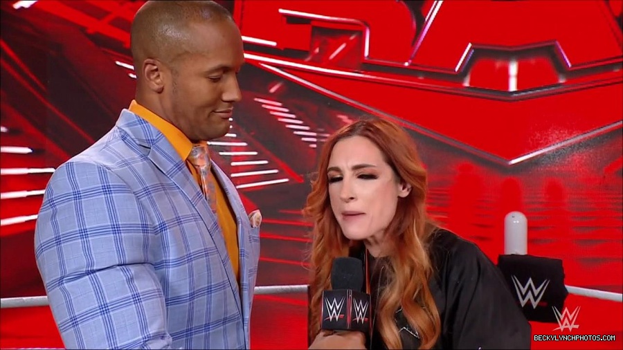 WWE_Monday_Night_RAW_2023_02_06_720p_HDTV_x264-Star_mp4_002416333.jpg
