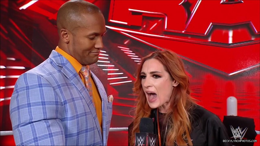 WWE_Monday_Night_RAW_2023_02_06_720p_HDTV_x264-Star_mp4_002417933.jpg