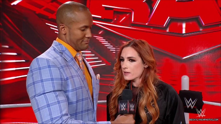 WWE_Monday_Night_RAW_2023_02_06_720p_HDTV_x264-Star_mp4_002419933.jpg