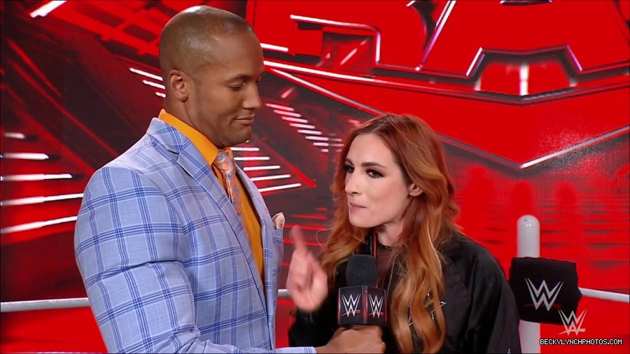 WWE_Monday_Night_RAW_2023_02_06_720p_HDTV_x264-Star_mp4_002420333.jpg