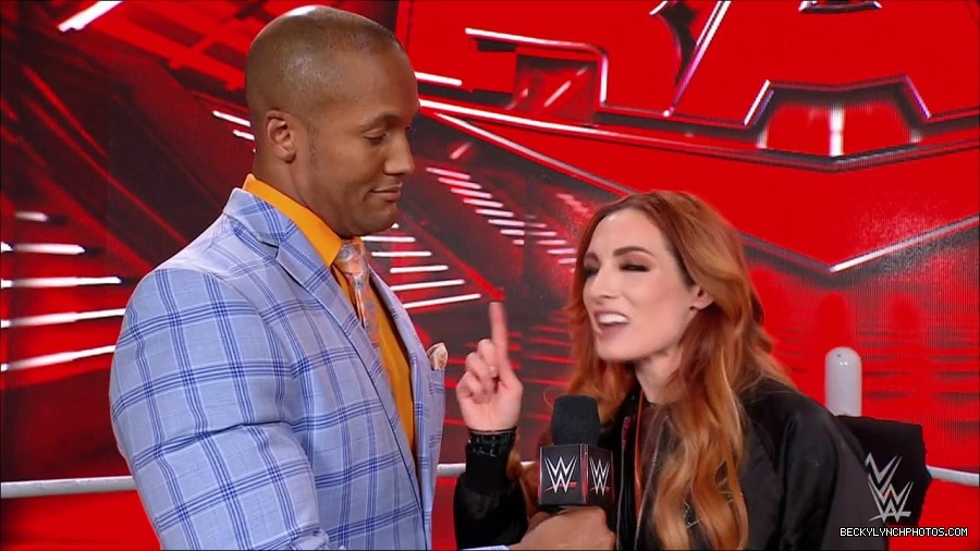 WWE_Monday_Night_RAW_2023_02_06_720p_HDTV_x264-Star_mp4_002423133.jpg