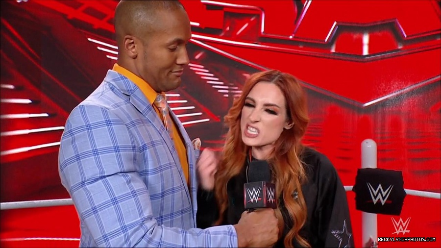WWE_Monday_Night_RAW_2023_02_06_720p_HDTV_x264-Star_mp4_002424733.jpg
