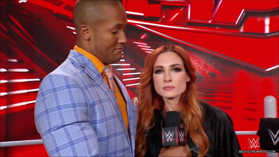 WWE_Monday_Night_RAW_2023_02_06_720p_HDTV_x264-Star_mp4_002458333.jpg