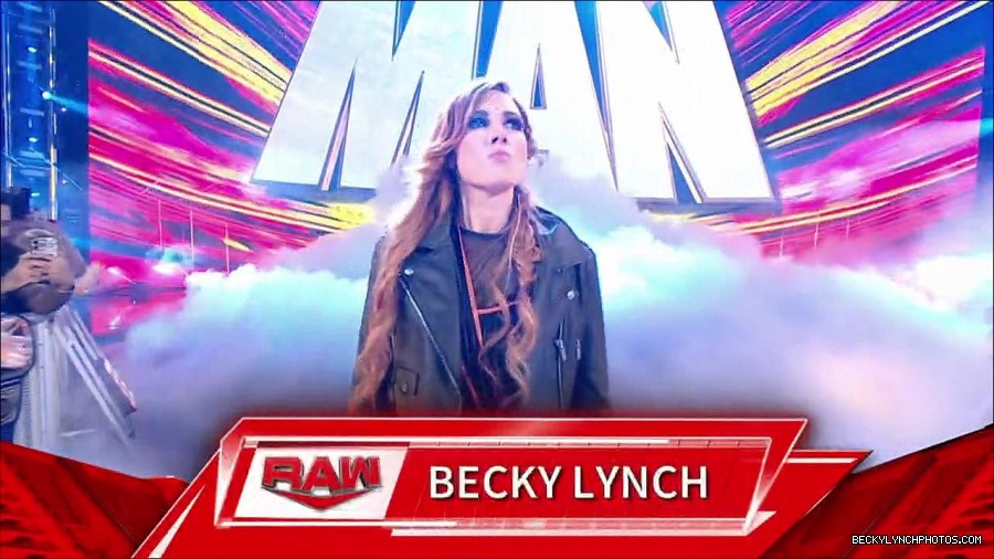 WWE_Monday_Night_RAW_2023_02_06_720p_HDTV_x264-Star_mp4_007035966.jpg
