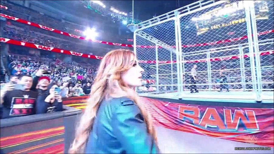 WWE_Monday_Night_RAW_2023_02_06_720p_HDTV_x264-Star_mp4_007045966.jpg