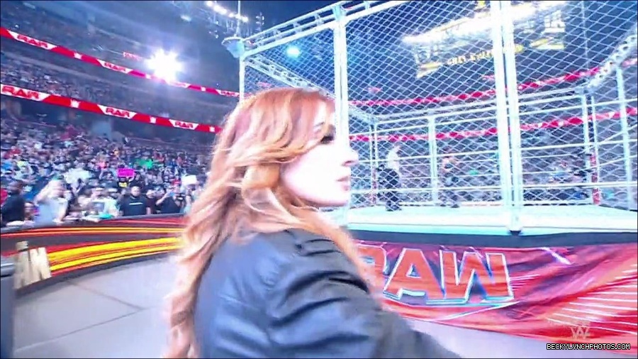 WWE_Monday_Night_RAW_2023_02_06_720p_HDTV_x264-Star_mp4_007046766.jpg