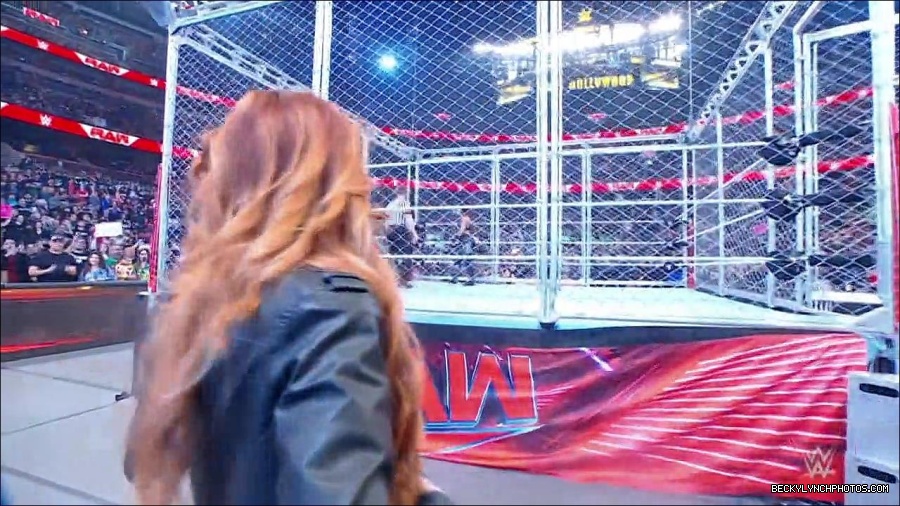 WWE_Monday_Night_RAW_2023_02_06_720p_HDTV_x264-Star_mp4_007048366.jpg