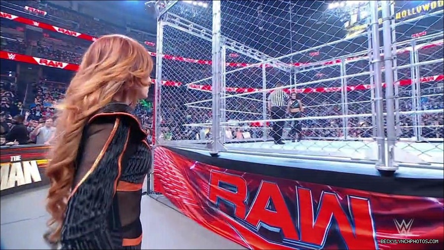WWE_Monday_Night_RAW_2023_02_06_720p_HDTV_x264-Star_mp4_007050766.jpg