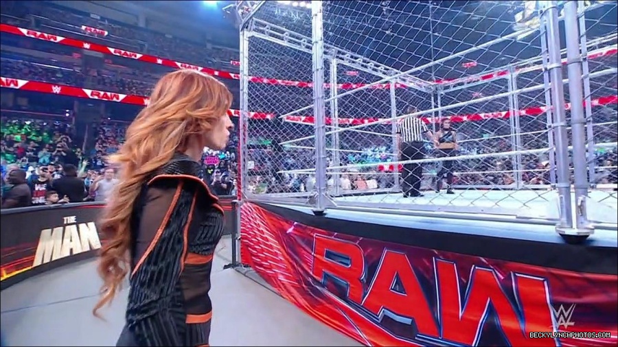 WWE_Monday_Night_RAW_2023_02_06_720p_HDTV_x264-Star_mp4_007051566.jpg