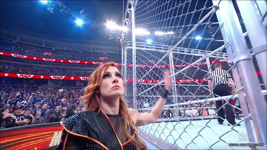 WWE_Monday_Night_RAW_2023_02_06_720p_HDTV_x264-Star_mp4_007056366.jpg