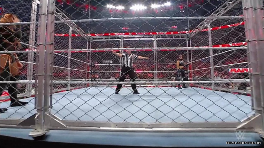 WWE_Monday_Night_RAW_2023_02_06_720p_HDTV_x264-Star_mp4_007084766.jpg