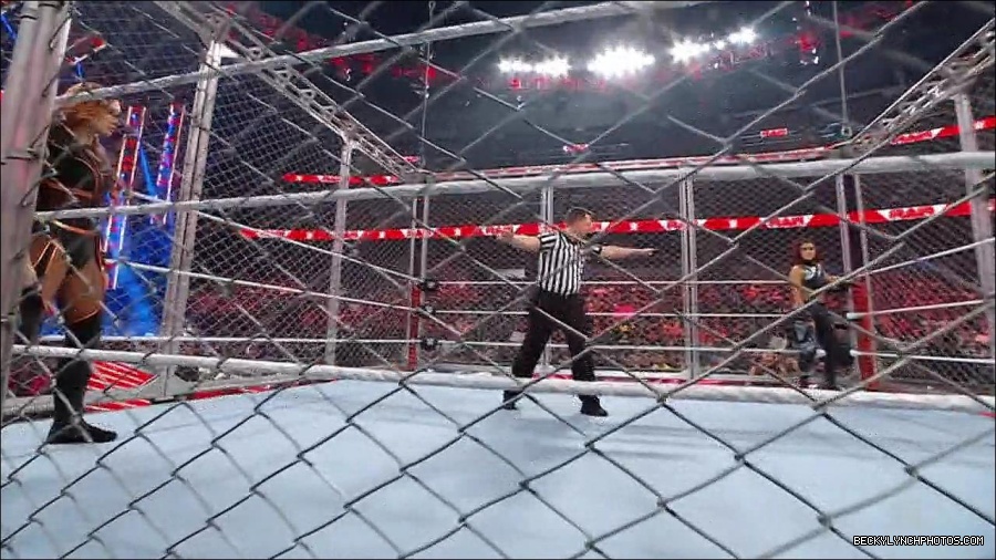 WWE_Monday_Night_RAW_2023_02_06_720p_HDTV_x264-Star_mp4_007085966.jpg