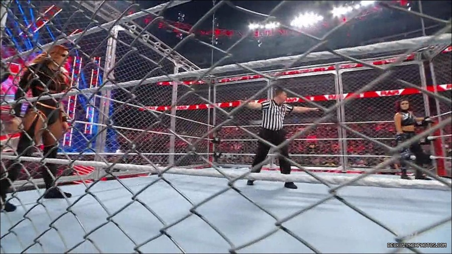 WWE_Monday_Night_RAW_2023_02_06_720p_HDTV_x264-Star_mp4_007086766.jpg