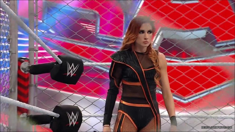 WWE_Monday_Night_RAW_2023_02_06_720p_HDTV_x264-Star_mp4_007090766.jpg