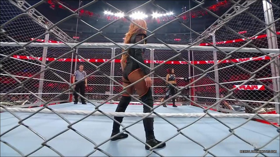 WWE_Monday_Night_RAW_2023_02_06_720p_HDTV_x264-Star_mp4_007104766.jpg