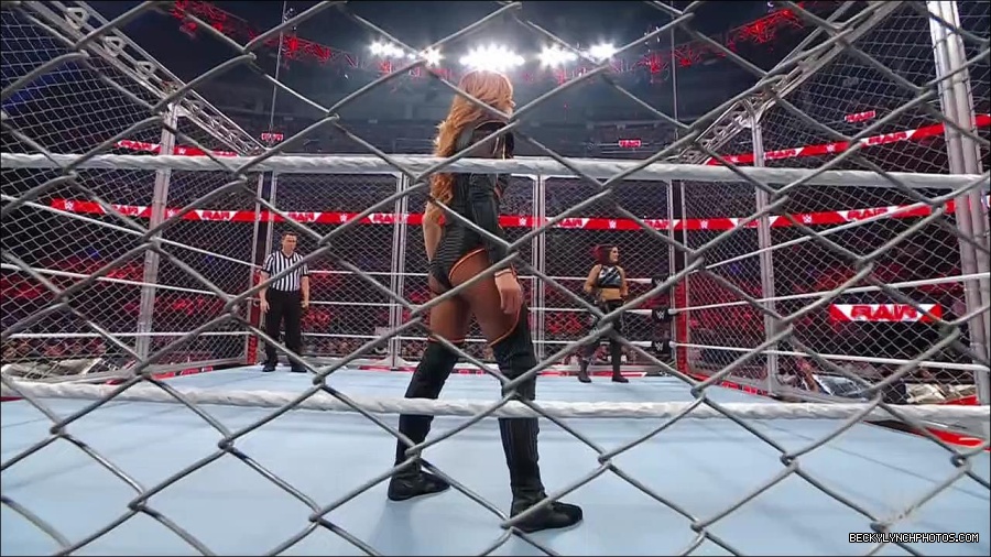 WWE_Monday_Night_RAW_2023_02_06_720p_HDTV_x264-Star_mp4_007105166.jpg