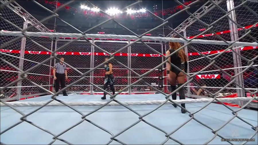 WWE_Monday_Night_RAW_2023_02_06_720p_HDTV_x264-Star_mp4_007109166.jpg
