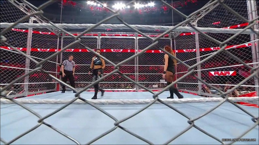 WWE_Monday_Night_RAW_2023_02_06_720p_HDTV_x264-Star_mp4_007109966.jpg