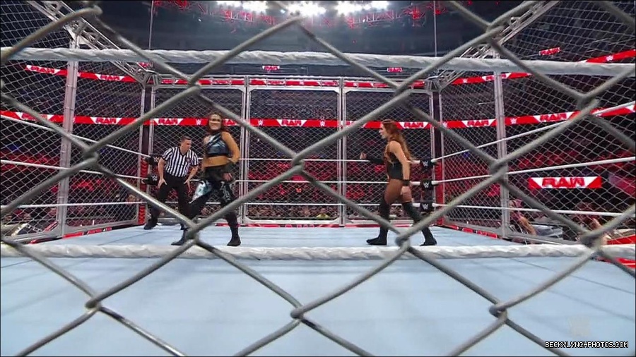 WWE_Monday_Night_RAW_2023_02_06_720p_HDTV_x264-Star_mp4_007110366.jpg