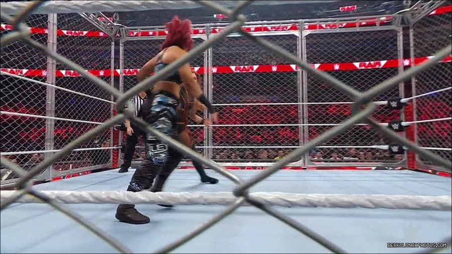 WWE_Monday_Night_RAW_2023_02_06_720p_HDTV_x264-Star_mp4_007111966.jpg