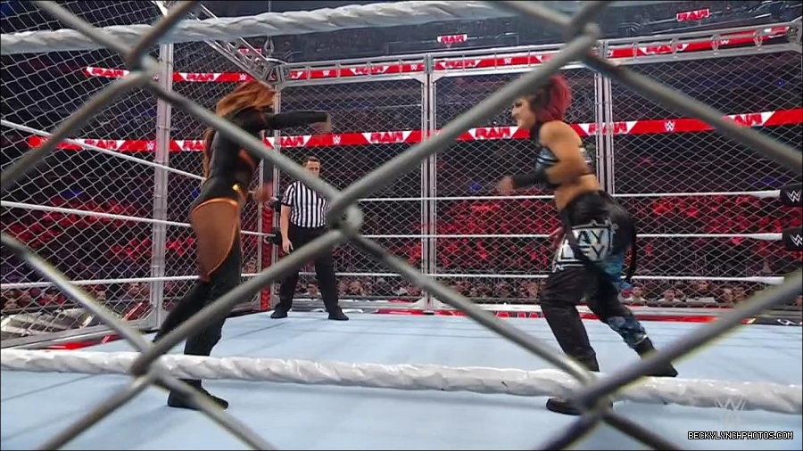 WWE_Monday_Night_RAW_2023_02_06_720p_HDTV_x264-Star_mp4_007113166.jpg