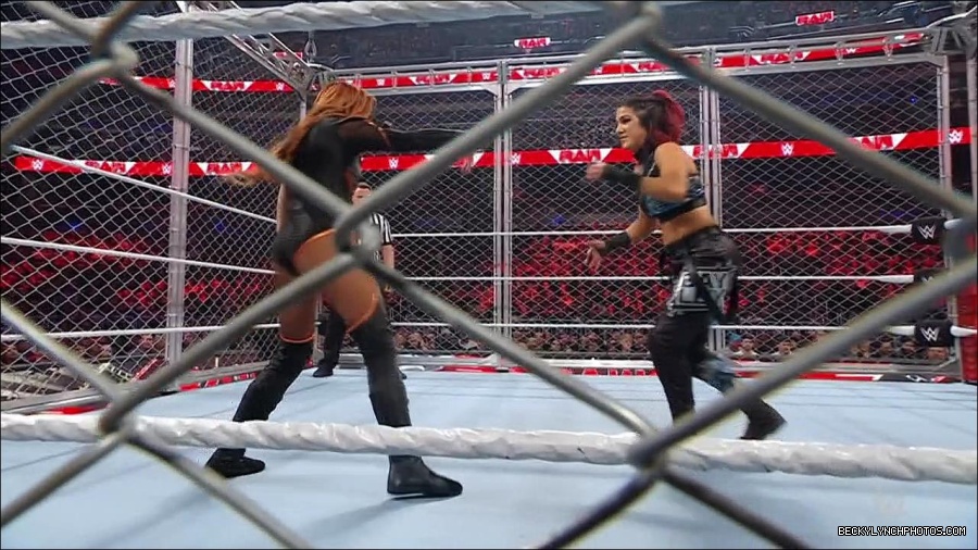 WWE_Monday_Night_RAW_2023_02_06_720p_HDTV_x264-Star_mp4_007113566.jpg